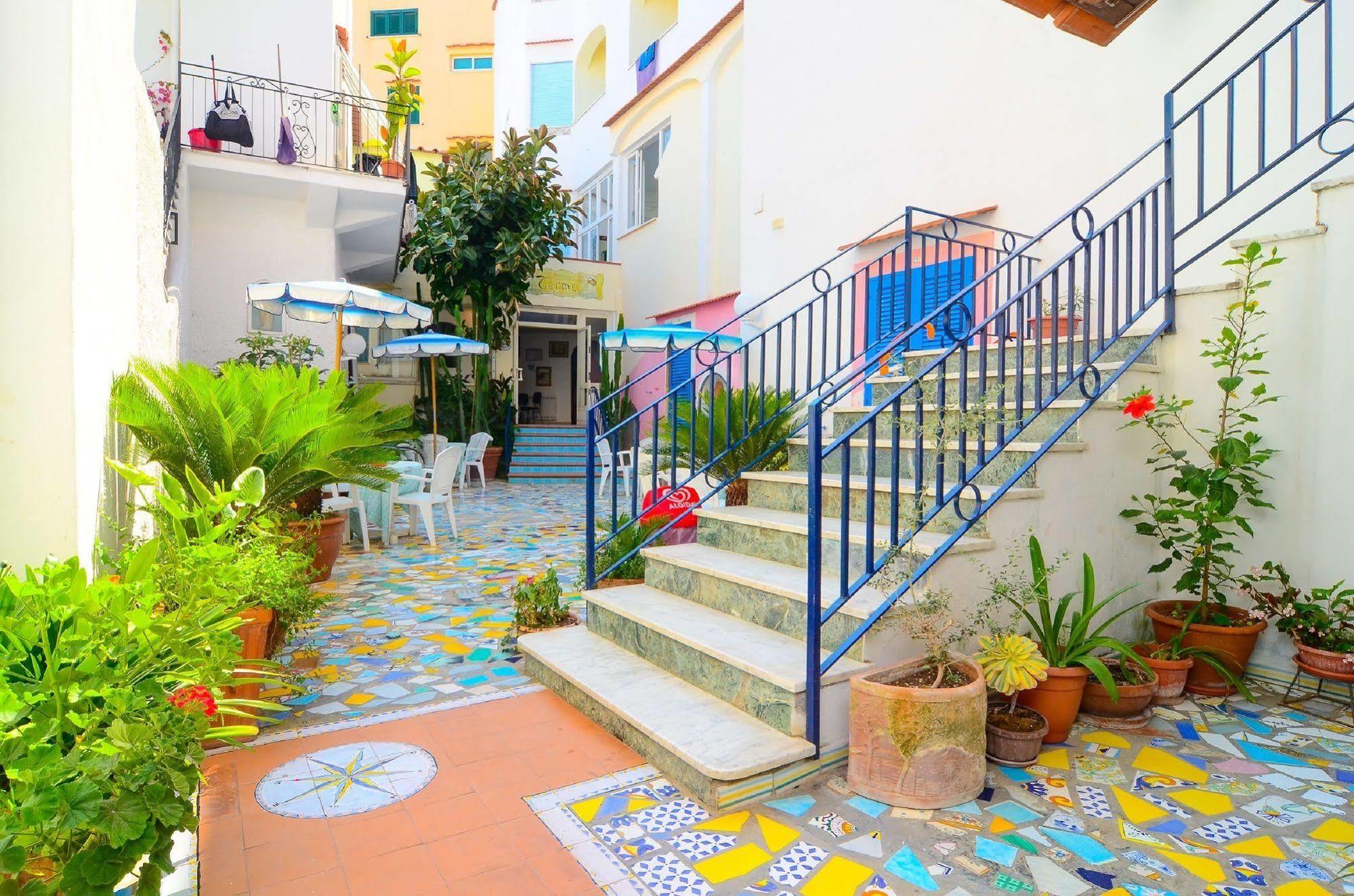 Hotel Terme Marina Lacco Ameno Kültér fotó