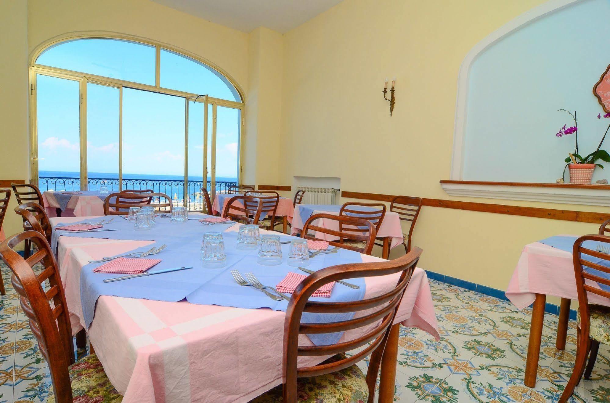 Hotel Terme Marina Lacco Ameno Kültér fotó