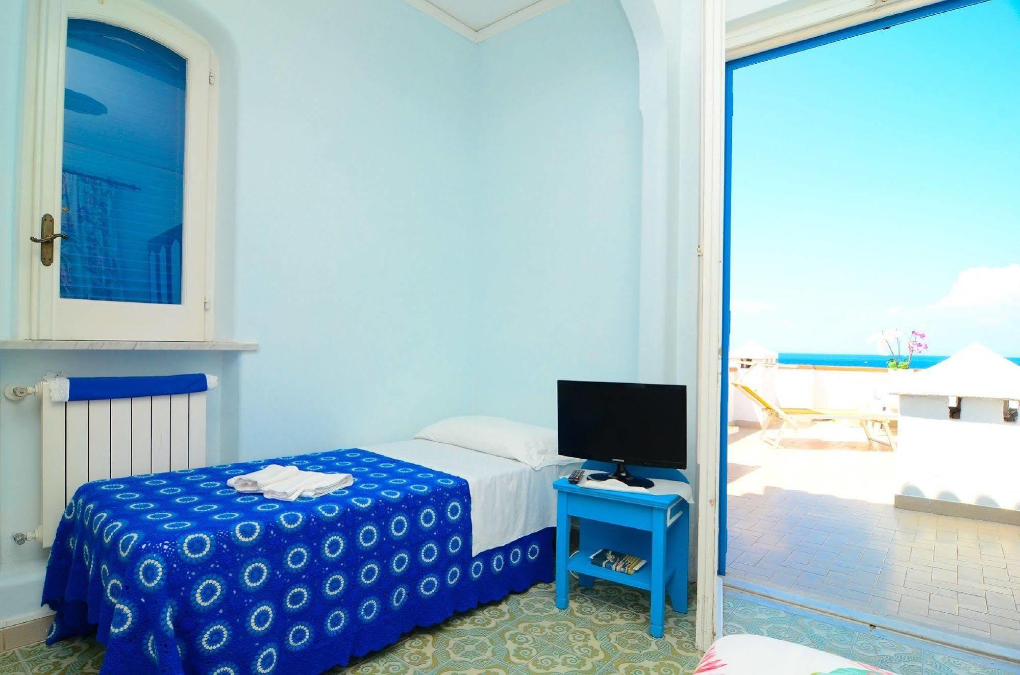 Hotel Terme Marina Lacco Ameno Kültér fotó