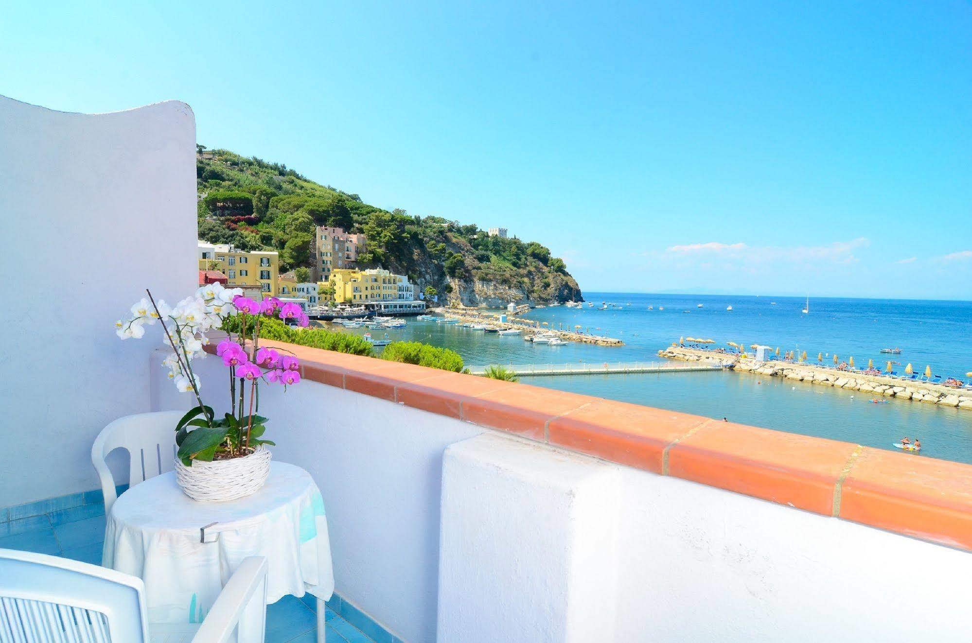 Hotel Terme Marina Lacco Ameno Kültér fotó